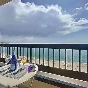 Apartment Espectaculares Vistas Al Mar Playa Malagueta, Malaga